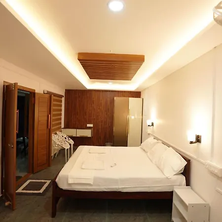 Maria Ocean View Apartment Mararikulam Exterior photo